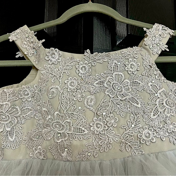 Girls Flower Girl Dress - Picture 4 of 4